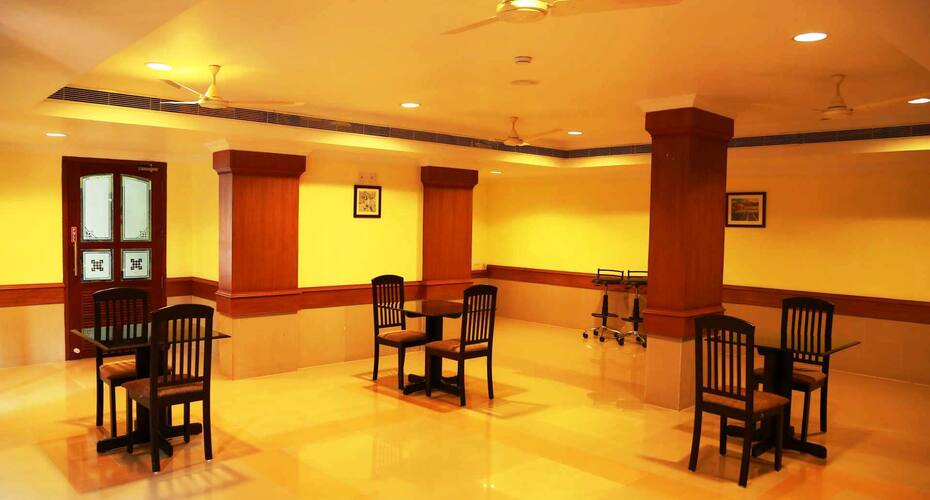 Hotel Rose Residency, Alleppey 4
